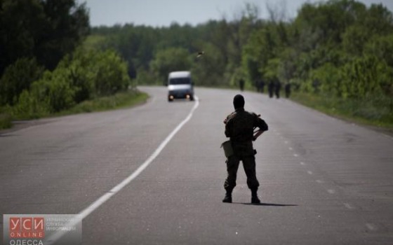 Одесситка пыталась подкупить пограничника и вывезти в «ДНР» трикотажные изделия «фото»