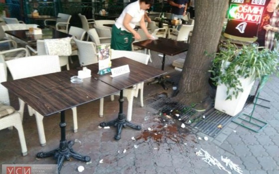 Массовая драка в центре Одессы: трое пострадавших госпитализированы «фото»