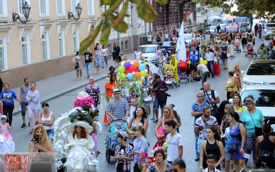 В Одессе прошел парад колясок (фото) «фото»