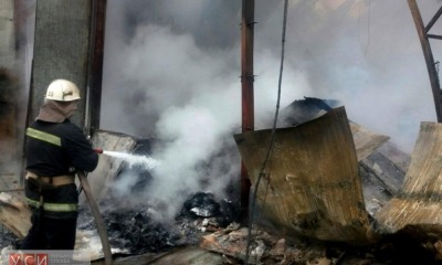 В Измаиле сгорело 40 тонн макулатуры (фото) «фото»