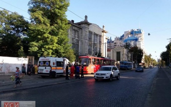 В Одессе пассажиры трамвая устроили стрельбу: есть раненая «фото»