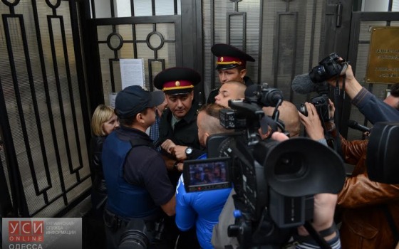 Драка под Генконсульством РФ в Одессе (фото; видео) «фото»