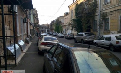 В Воронцовском переулке хотят убрать машины «фото»
