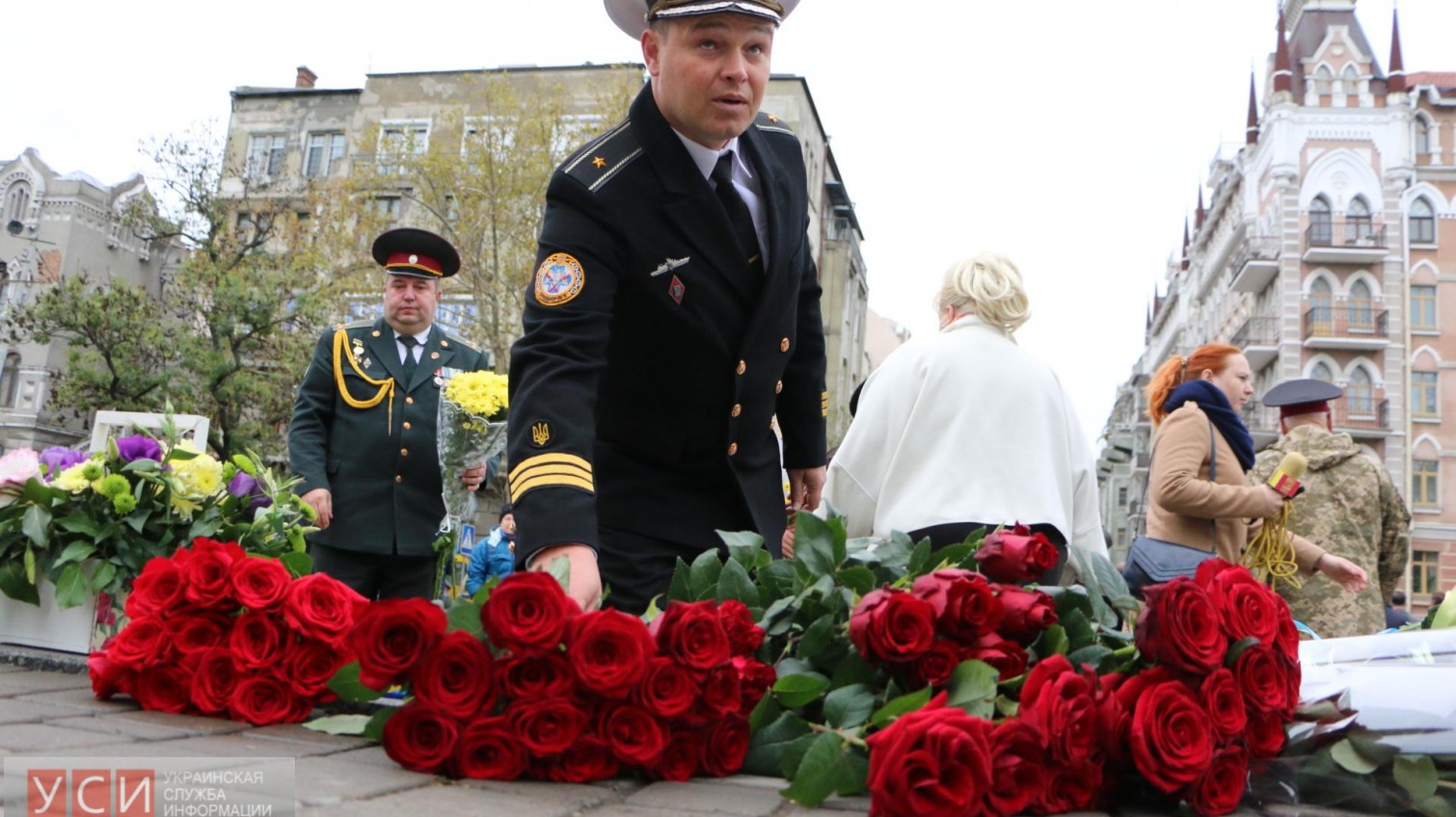 В честь Дня защитника Отечества в Одессе прошла торжественная церемония возложения цветов (фоторепортаж) «фото»