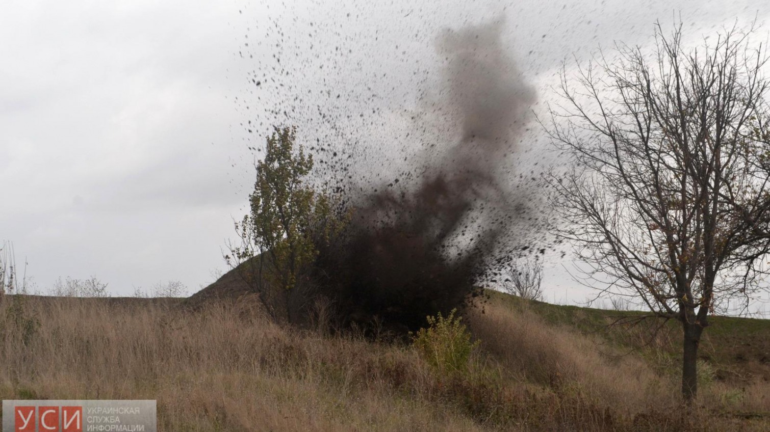 Одесские курсанты отмечают День ракетных войск в полевых условиях (фото) «фото»