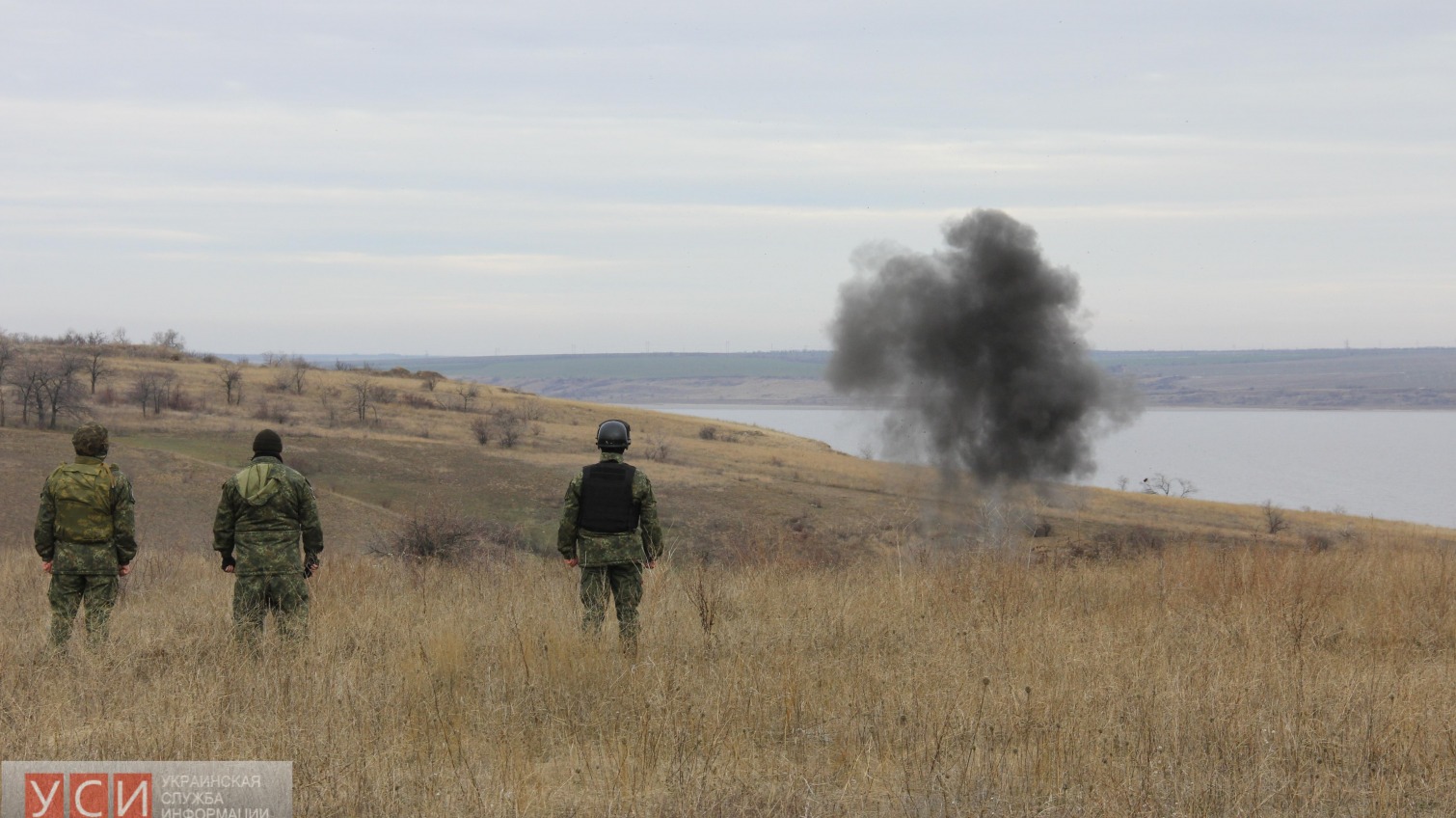 Взрывотехники со всей Украины учились обезвреживать бомбы на полигоне в Одесской области (фото) «фото»
