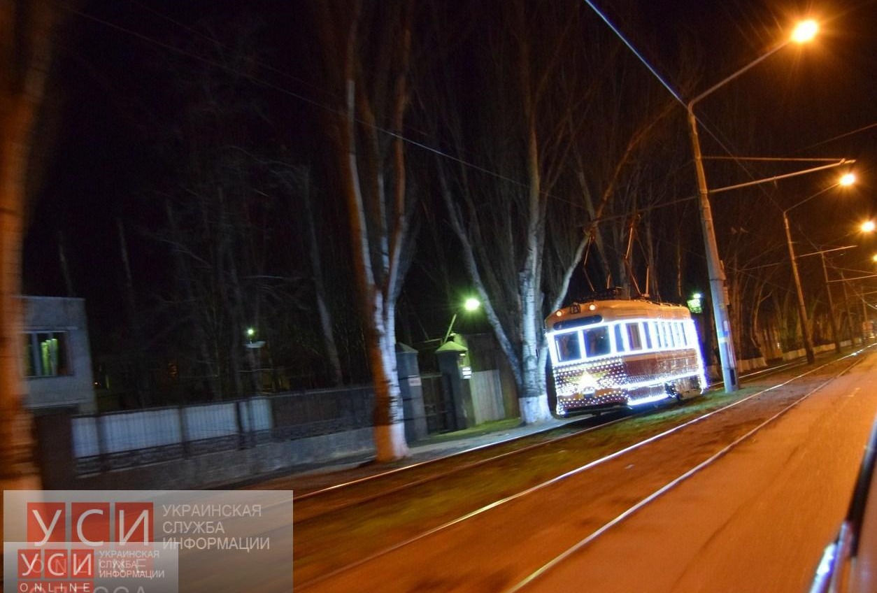 Праздничные трамваи поздравят одесситов с Рождеством «фото»