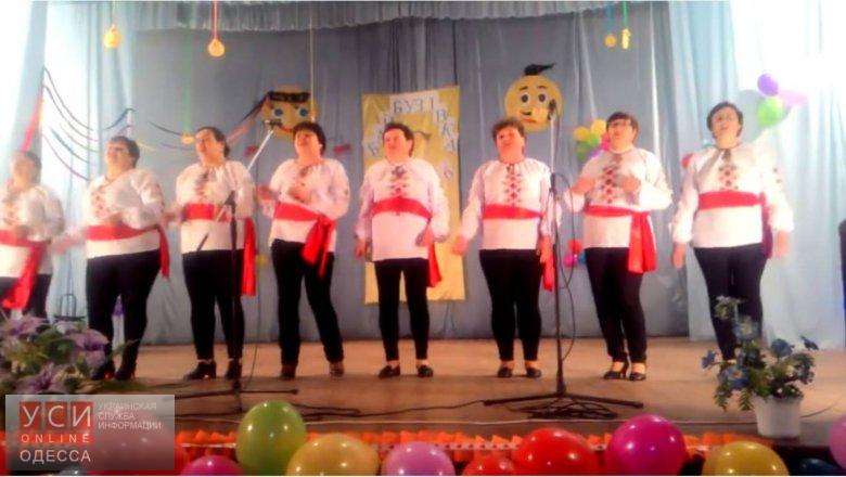 Женский ансамбль из Одесской области, перепевший хит «На лабутенах», получил «Народный Оскар» (видео) «фото»