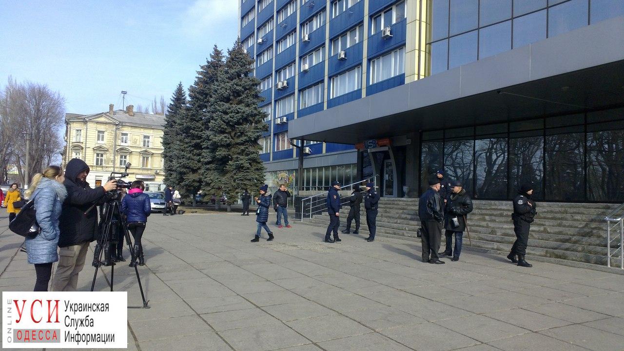 Депутаты Затокского поссовета не могут провести сессию из-за сообщения о минировании (фото, обновлено) «фото»