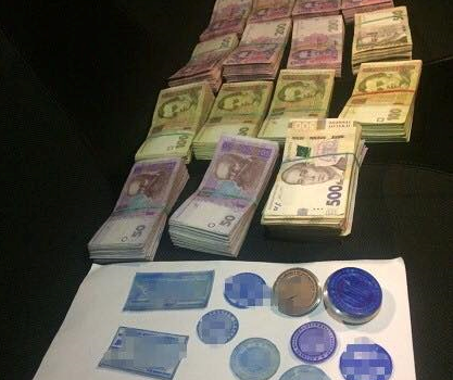 Пять офисов конвертцентра с оборотом в 30 миллионов обнаружили в Одессе (фото) usionline.com Пять офисов конвертцентра с оборотом в 30 миллионов обнаружили в Одессе (фото) «фото»