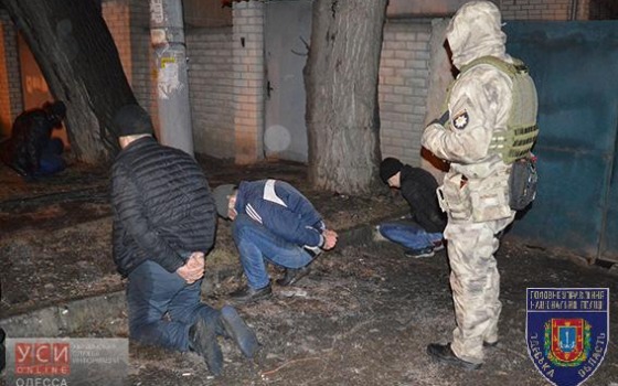 В Одессе задержали иностранную преступную группировку: мужчины грабили офисы и банки  (фото) «фото»