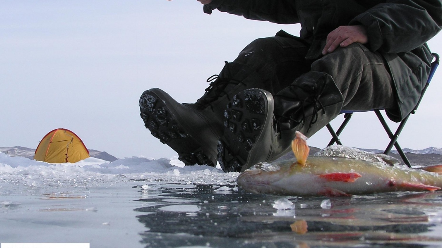 Одесские спасатели просят рыбаков не выходить на лед «фото»