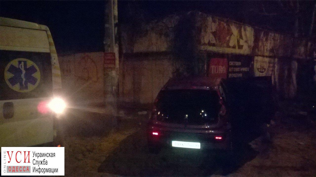 В Одессе водитель разбился насмерть, въехав в забор (фото) «фото»