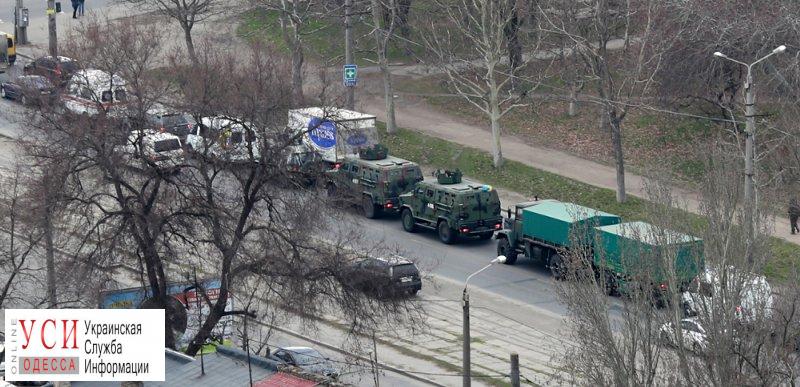 В Одессе заметили колонну военной техники (фото) «фото»