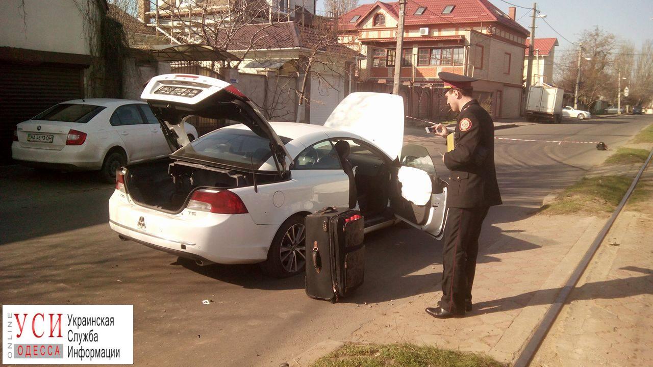 Утром на Фонтане подорвали автомобиль Дарта Вейдера: обошлось без жертв (фото) «фото»