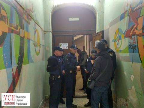 У телекомпании “Круг” забирают имущество (фото) «фото»