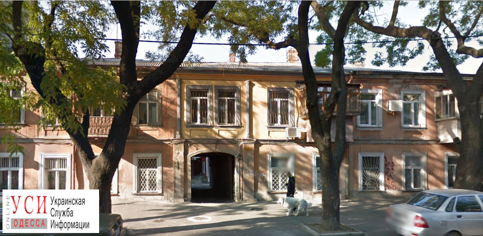 Дому на Ольгиевской грозит обрушение: в фасаде образовываются провалы «фото»