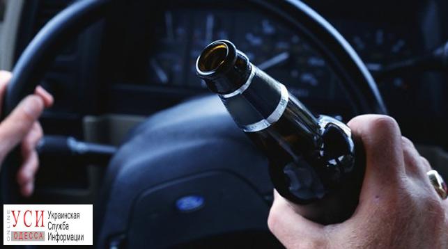 В Одессе пьяный водитель элитного авто протаранил четыре машины «фото»