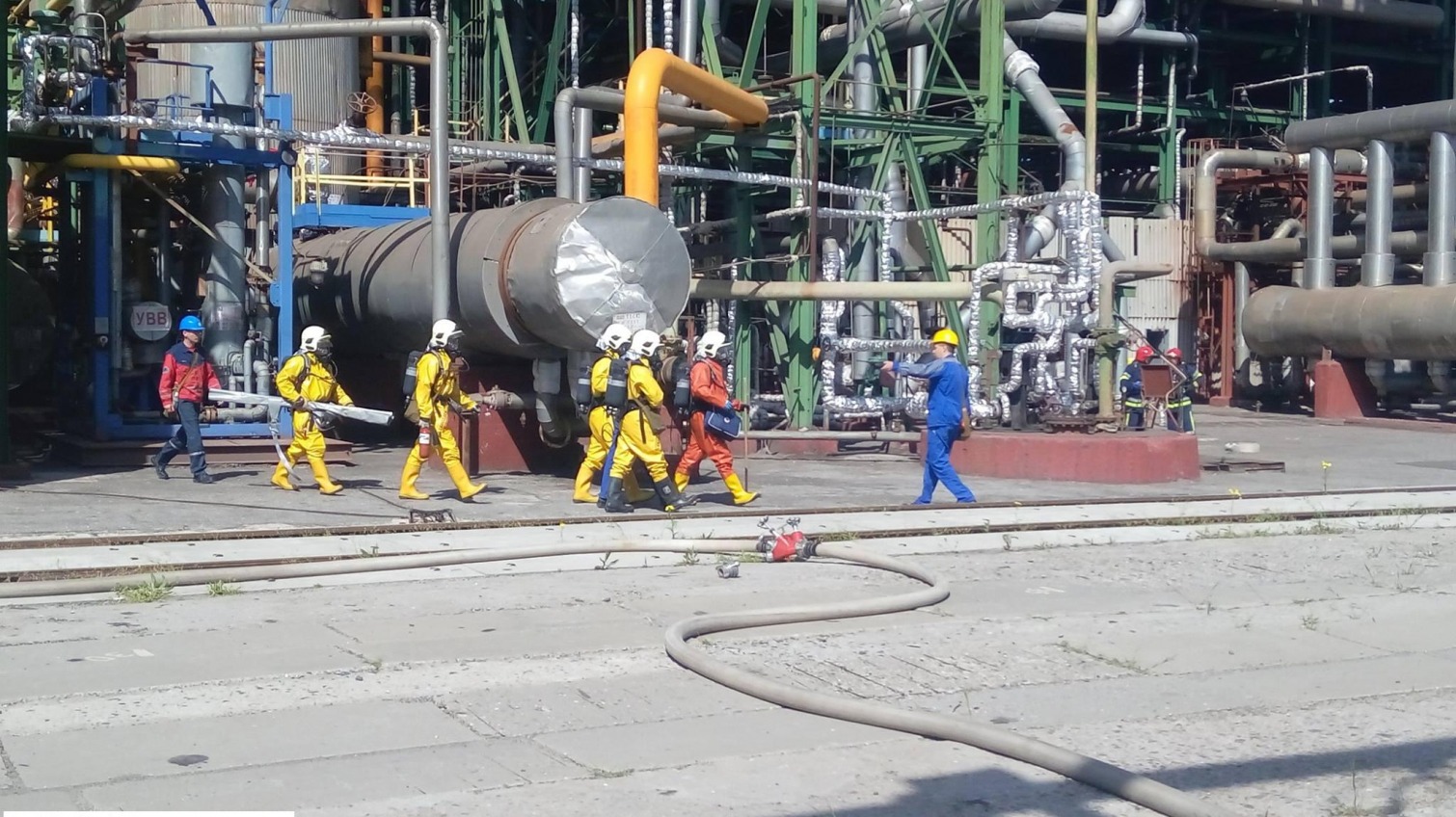 Спасатели “тушили” Одесский припортовый завод (фото) «фото»
