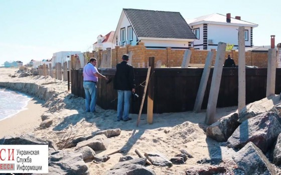 На Каролине-Бугазе остановили стройку на побережье «фото»