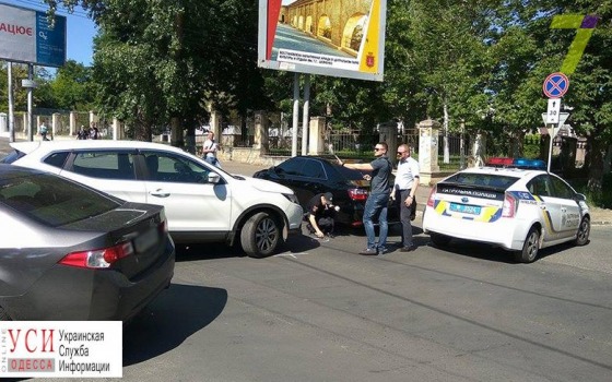 ДТП на Посмитного: образовалась пробка (фото) usionline.com ДТП на Посмитного: образовалась пробка (фото) «фото»