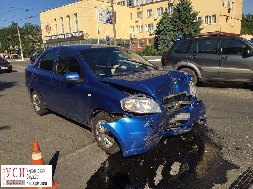 Авария на Прохоровской: пострадала пассажирка «фото»