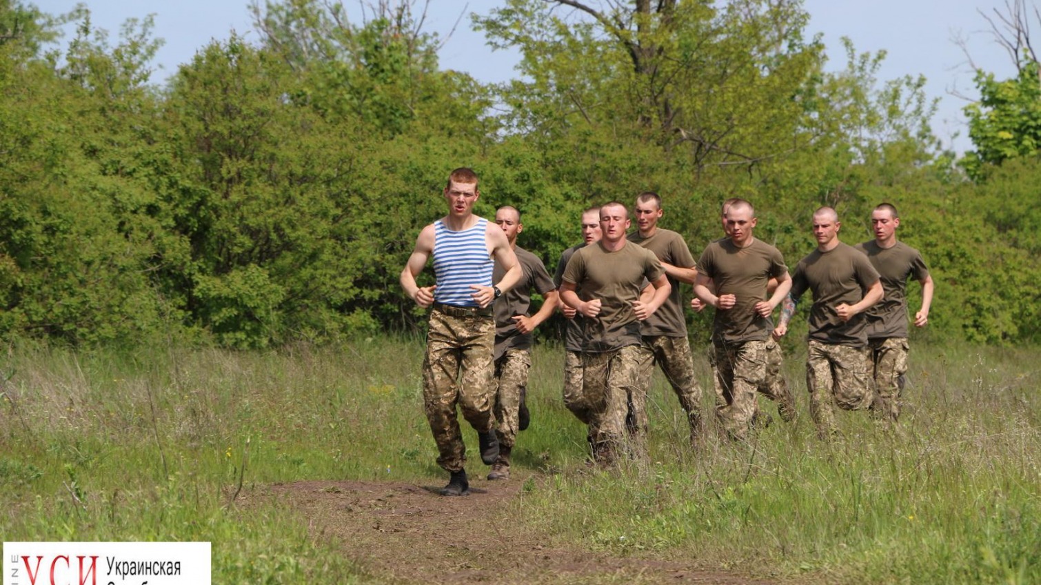 В Одессе призывников тренируют в полевых условиях (фото) «фото»