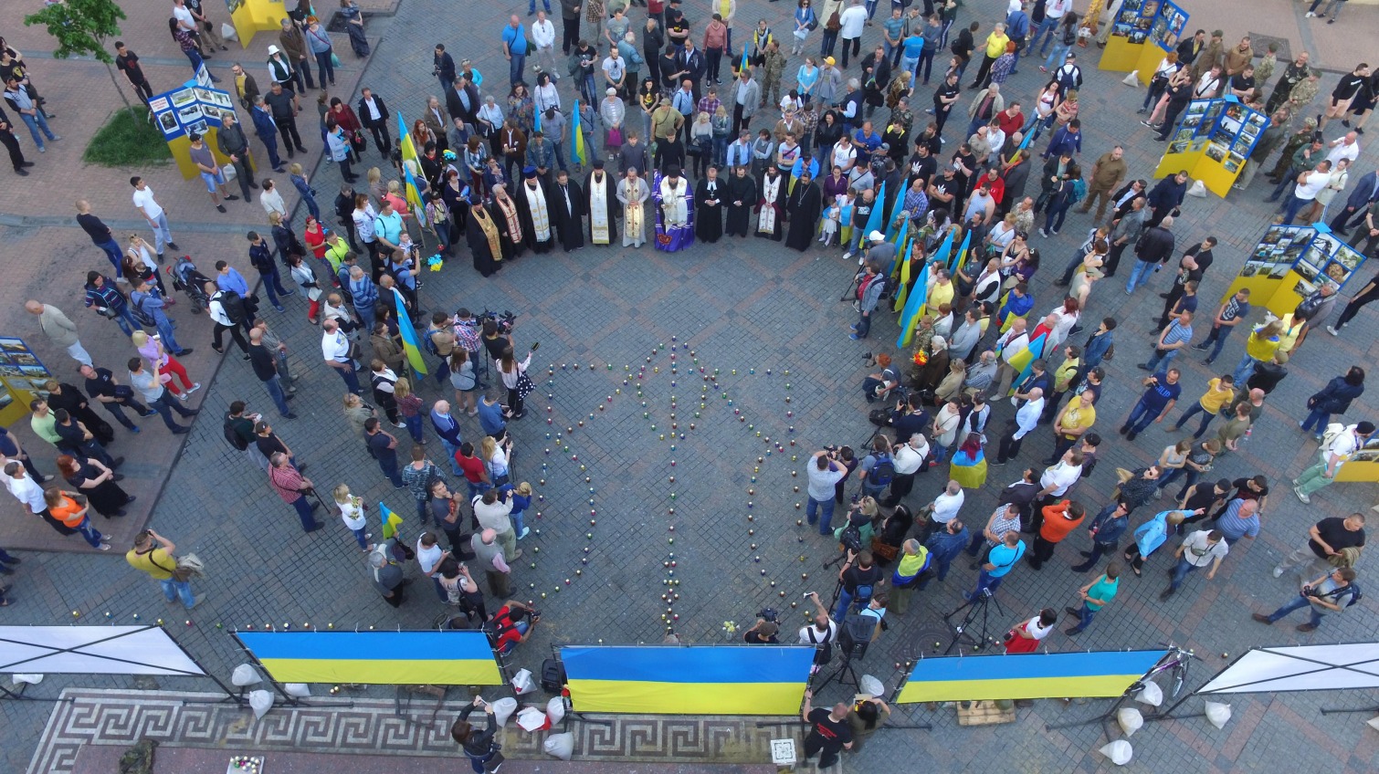 Молебен на Греческой площади: аэросъемка «фото»