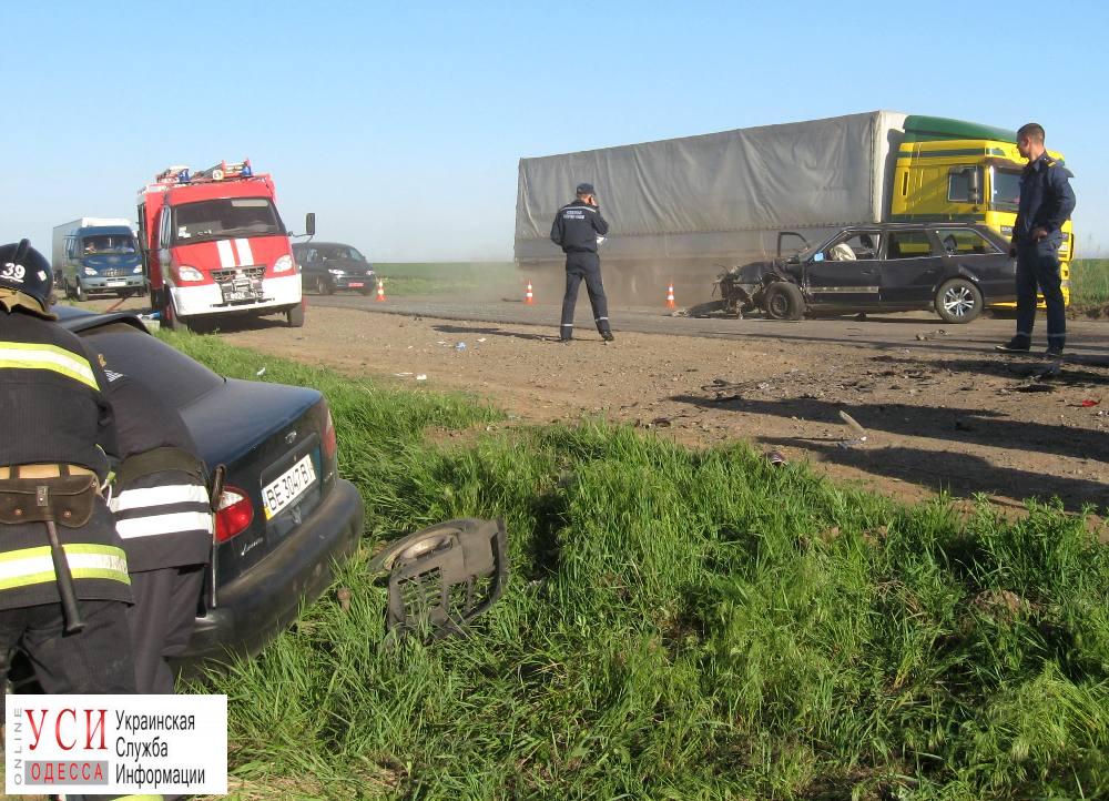 Смертельная авария под Одессой унесла пять жизней (фото) «фото»