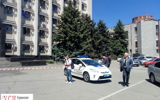 Министра образования эвакуировали: в ОГА ищут бомбу (фото) «фото»