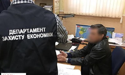 В Одесской области чиновник попался на взятке (фото) «фото»