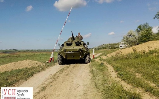 Под Одессой прошли соревнования на лучший экипаж БТР (фото) usionline.com Под Одессой прошли соревнования на лучший экипаж БТР (фото) «фото»