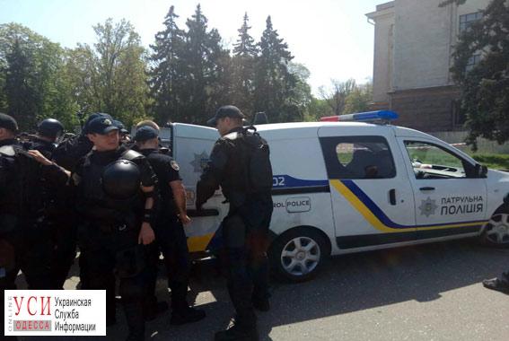 Полиция арестовала “куликовца” за отказ покинуть “заминированную” площадь (фото) «фото»