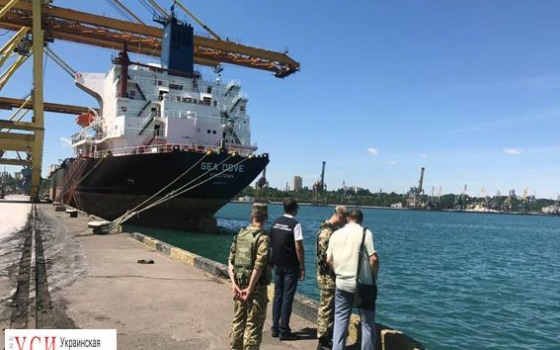 В Одесской области портовики наживались на распродаже “залежавшихся” грузов (фото) «фото»