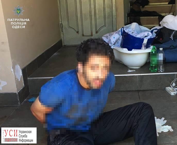 Семейный конфликт в Одессе: мужчина чуть не зарезал свою жену «фото»