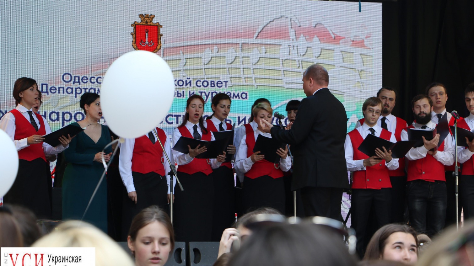 Детские хоры спели написанную в Одессе молитву за мир (видео) «фото»