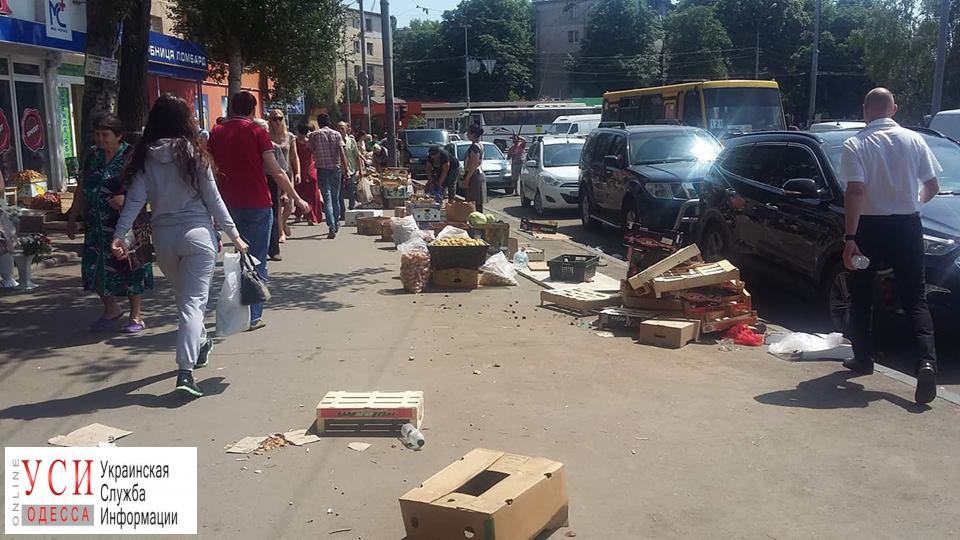 Полиция: погром на площади Деревянко — дело рук чиновников «фото»