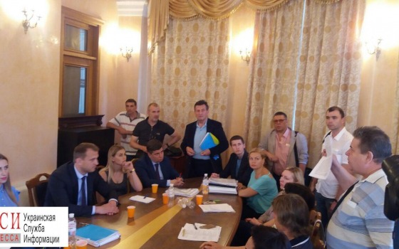Депутаты передали многострадальный ЖК “Золотой берег” в аренду: решение вызвало скандалы и ссоры (фото, видео) ОБНОВЛЕНО usionline.com Депутаты передали многострадальный ЖК “Золотой берег” в аренду: решение вызвало скандалы и ссоры (фото, видео) ОБНОВЛЕНО «фото»