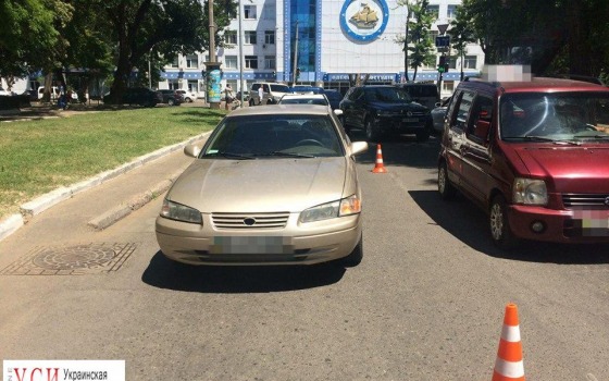 У Одесской киностудии сбили двух подростков (фото) «фото»