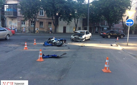 ДТП на Молдаванке: автомобиль сбил мотоциклиста (фото) «фото»