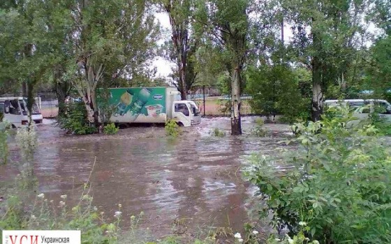 На Черноморск обрушилась гроза: город “поплыл” (фото) «фото»
