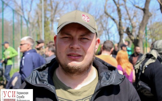 Новогодний инцидент: в центре Одессы полиция побила активиста дубинками «фото»