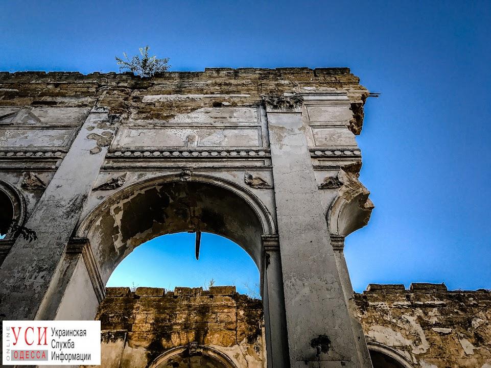 Очарование руин храма под Одессой (фоторепортаж) «фото»