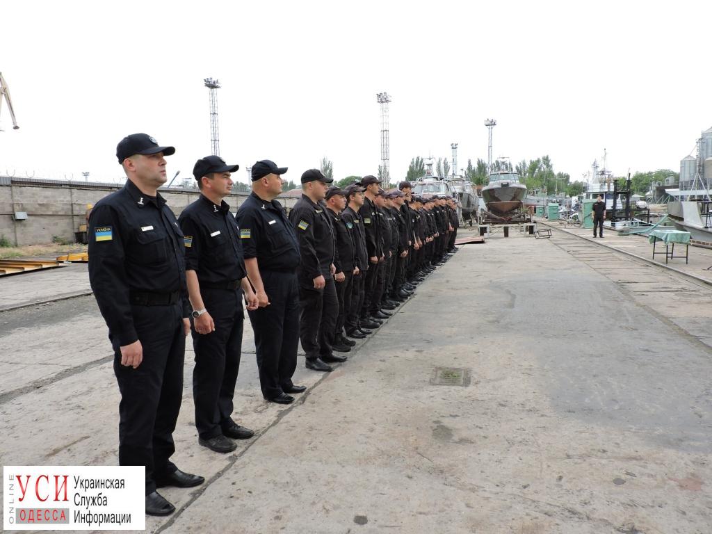 Пограничники почтили память погибших на взорванном одесским террористом катере (фото) «фото»