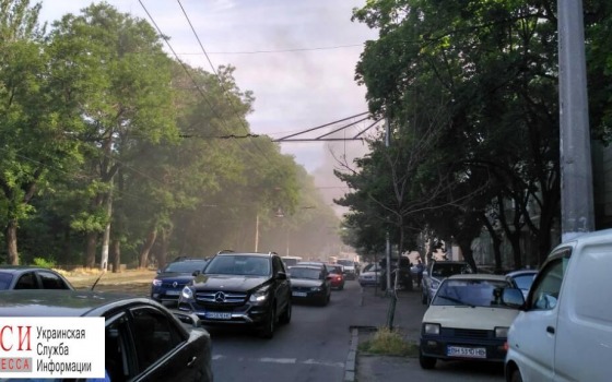 Утром на Канатной горели киоски (фото) «фото»