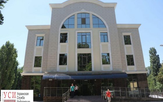 Новая больница скорой помощи до сих пор не открыта из-за войн, за которыми стоит Труханов, – мнение usionline.com Новая больница скорой помощи до сих пор не открыта из-за войн, за которыми стоит Труханов, – мнение «фото»