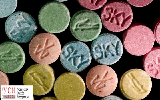 СБУ перекрыла канал поставки “экстази”из Европы в Одессу – наркотики завозили курьеры (фото) «фото»