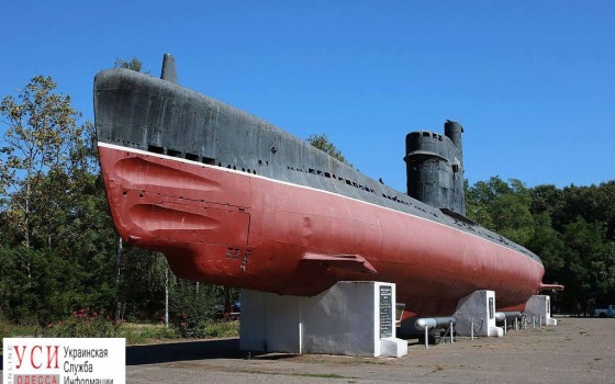 Четверо парней хотели сдать на металлолом подлодку с 411 батареи «фото»