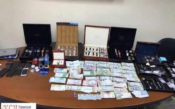 В Одессе работал конверт-центр с оборотом в 75 миллионов (фото) «фото»