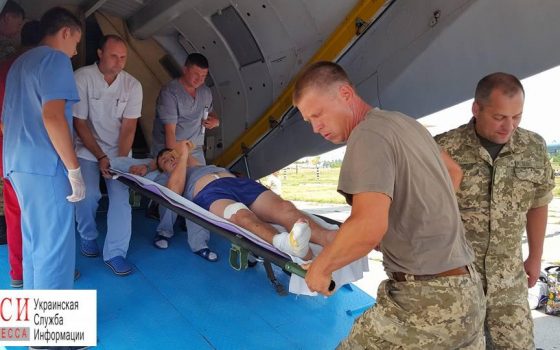 В Одессу прибыл борт с ранеными из зоны АТО: есть пострадавшие в тяжелом состоянии usionline.com В Одессу прибыл борт с ранеными из зоны АТО: есть пострадавшие в тяжелом состоянии «фото»